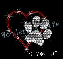 Free Shipping    Hot Fix Rhinestones Motifs Iron On Heat Transfer Crystal love heart with a paw print 2024 - buy cheap