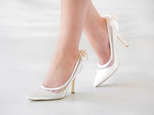 Discount Pointed Toe High Heels Ivory Satin Bridal Wedding Shoes Dropshipping 2024 - buy cheap