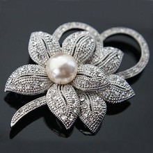 hot sell  Vintage Style Rhodium Plated Clear Austria Crystals Imitation Pearl Big Bow Brooch for women Wedding Accessories 2024 - buy cheap