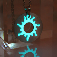 Профессиональный Натали Портман светящееся ожерелье «солнце» ожерелье из нержавеющей стали светится в темноте светящиеся кулоны и ожерелья 2024 - купить недорого