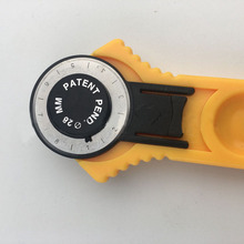 Cortador de rolo circular, ferramenta de costura lâmina rotativa para retalhos em couro faça você mesmo acessórios de costura 28mm 2024 - compre barato