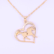 Hzew ожерелья с подвеской в виде животного, лошади, два цвета, ожерелье в форме сердца, лошади, подарок 2024 - купить недорого