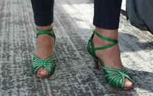 Новые зеленые атласные свадебные туфли со стразами для сальсы, танго, бальных танцев, туфли для латиноамериканских танцев, танцевальная обувь, все размеры 2024 - купить недорого