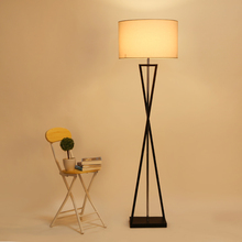 Lámpara de pie americana para sala de estar, lámpara de mesa de hierro, nórdica, Simple, moderna, creativa, Retro, para jardín 2024 - compra barato