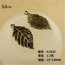 BoYuTe (50 Pieces/lot) 25*14MM Tree Leaf Charm Accessories Antique Bronze Plated Pendant Diy Bracelet Necklace Jewelry Making 2024 - buy cheap
