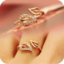 Винтажные модные парные кольца с имитацией двух листьев, корейские женские ювелирные изделия, кольца 2024 - купить недорого