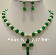 Conjunto de pendientes y collar con perlas blancas y cuentas verdes, set de pendientes y colgantes de 7- 8mm 2024 - compra barato