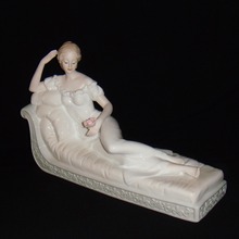 Estatuilla de porcelana de Reina, pijama de cerámica antigua, estatuilla de princesa, Noble, condensador para decoración del hogar y colección de arte 2024 - compra barato