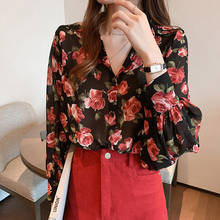 Blusas femininas camisas 2020 coreano moda roupas chiffon camisas para mulher plus size tops floral com decote em v lanterna manga 0659 2024 - compre barato