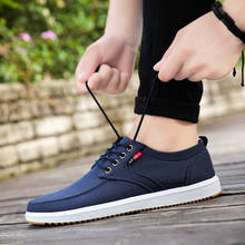 Zapatos de lona a la moda para hombre, zapatillas informales con cordones, planas, de color sólido, cómodas, novedad de 2021 2024 - compra barato