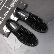 Zapatos de cuero de vaca para hombre, calzado de estilo punk con plataforma, sin cordones, con tachuelas, color negro 2024 - compra barato