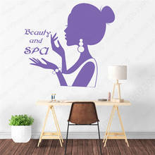 Pegatinas de pared con logotipo de Beauty And SPA, pegatinas de vinilo con silueta de chica y mujer para decoración del hogar, salón de belleza y cabello, LW639 2024 - compra barato