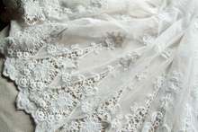 Tela de encaje Rosa Blanco/Negro, tela de tul de algodón bordado Floral, tela de encaje suave para novia por yarda 2024 - compra barato