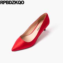 Zapatos de novia de punta estrecha para mujer, calzado de tacón medio rojo, talla 33, de satén, para fiesta, 2021 2024 - compra barato