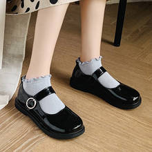 Sapatos femininos de couro artificial e preto, sapatos para meninas de ponta redonda com fivela e alça, 8896n, primavera 2024 - compre barato