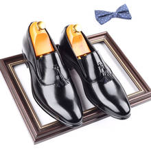 Yompus sapatos masculinos casuais, sapatos de couro, mocassim de casamento italiano com borla, estilo oxford, de luxo, para primavera e outono 2024 - compre barato