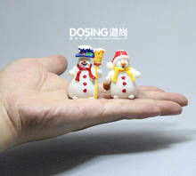 Миниатюрные рождественские украшения в виде снеговика, реквизит для сцены Рождества, кукла, статуэтка, модели игрушек 2024 - купить недорого
