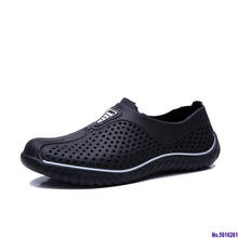 Zapatillas transpirables de verano para hombre, zapatos de agua para exteriores, zapatos de playa ultraligeros, sandalias informales para hombre, zapatos de jardín negros 2024 - compra barato