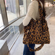 Bolso de compras con estampado de leopardo para mujer, bolsa de mano de pana informal de gran capacidad, de tela de algodón, diseño clásico, novedad de 2021 2024 - compra barato