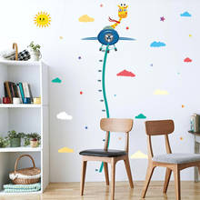 Adesivo de girafa voadora de altura plana, decoração de estrelas com nuvens, adesivo para medida de altura infantil para quarto de criança, decalque de vinil faça você mesmo 2024 - compre barato