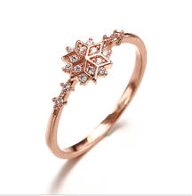 Rosa de moda anillos de Color dorado de corazón de cristal de anillos para las mujeres corona anillo de circonio tipo joyería las mujeres fiesta de compromiso anillos 2024 - compra barato