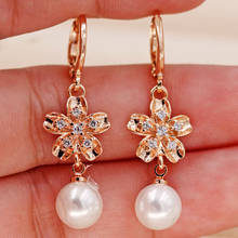 Pendientes de perlas colgantes bohemios para mujer, aretes de flor dorada, joyería de moda, accesorios de boda para fiesta 2024 - compra barato