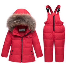 Детский костюм с курткой-пуховиком новые зимние брюки на подтяжках для маленьких мальчиков и девочек, теплый лыжный костюм из белого утиного пуха и бархата 2024 - купить недорого