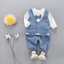 2020 комплекты одежды для маленьких мальчиков на осень Костюмы для младенцев клетчатый жилет, футболка и брюки, Повседневное детей 3 шт./компл. костюм детская одежда 2024 - купить недорого
