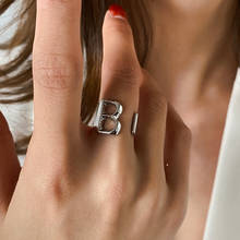 Новинка, простое металлическое кольцо в стиле хип-хоп с буквой B, Индивидуальная модель для пары, регулируемое кольцо, модные аксессуары для коктейвечерние 2024 - купить недорого