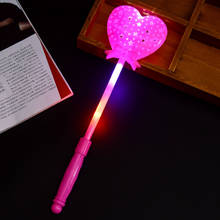 Светящаяся игрушка скипетр светильник ing светильник Led мигающий Многоцветный сердце Новинка вечерние палочка принцессы волшебная палочка 2024 - купить недорого