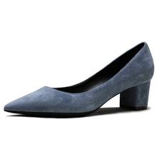 Sapatos de salto quadrado n0058, tamanhos grandes, para crianças, de camurça, bico fino, moda escritório, azul 2024 - compre barato