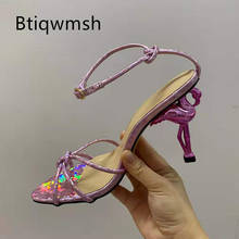 Ярко-розовый Фламинго обувь на высоком каблуке; Женская обувь с открытым носком; Босоножки черного и золотого цвета, из телячьей кожи, с кожаным ремешком, Подиумные босоножки; Модные женские вечерние туфли 2024 - купить недорого