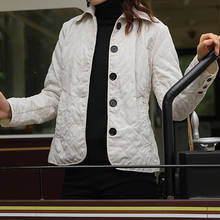 Размера плюс 5XL плед Стеганые осенние парки для женщин тонкий отложной воротник длинный рукав пальто куртка женская 2021 зимняя модная куртка 2024 - купить недорого