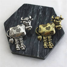 Broche retro europeo y americano de aleación, colgante creativo de Toro del zodiaco, doble uso, 2021 2024 - compra barato