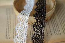 5 Yards Venice Lace Trim, Off White/Black Water Soluble Lace Ribbon, Crochet Lace 1" Wide 2024 - buy cheap