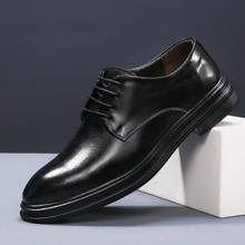 Модные черные кожаные туфли; Мужские деловые модельные туфли; Мужские повседневные туфли в британском стиле; Мужские свадебные туфли-оксфорды; Новое поступление 2024 - купить недорого