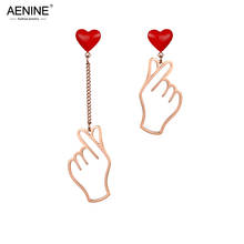 AENINE, офисный стиль, нержавеющая сталь, розовое золото, серьги для девочек, "показать любовь", жесты, маленькое красное сердце, асимметричные ювелирные изделия AE18468 2024 - купить недорого