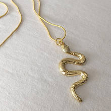 Металлическая цепочка-змея из нержавеющей стали, ожерелье, модная подвеска-змея из сплава, Женская Гламурная Подарочная золотая цепочка 2024 - купить недорого