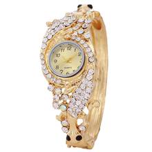 Reloj de pulsera dorado de lujo para mujer, cronógrafo analógico de cuarzo con esfera redonda y diamantes de imitación, regalo de joyería, nuevo 2024 - compra barato