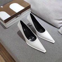 Ins sapatos femininos elegantes, sapatos de bico fino, salto alto raso, preto e branco, para festa e escritório, 2020 2024 - compre barato