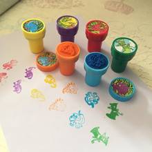 Selos de dinossauro coloridos de desenhos animados, 6 peças, selos de tinta automática, cartões de presente, arte, brinquedo infantil, originais, brinquedos engraçados, brinquedos para crianças 2024 - compre barato