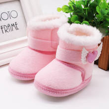 Newborn Baby Girl Plush Snow Booties Keep Warm Shoes Non-Slip Sneaker Walking Soft-Soled Breathable Heart Wings First Walkers 2024 - compre barato