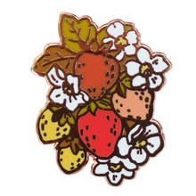 Kitsch morango esmalte pino cloisonne rosa emblema flor floral broche decoração de frutas 2024 - compre barato