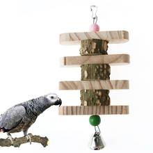 Декоративные игрушки для птичьих клеток для попугаев деревянные птицы жевательная игрушка качели подвесное Форма Попугай Игрушка для кусания с колокольчиками для домашних животных птица игрушка расходные материалы 2024 - купить недорого
