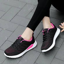 Tenis feminino 2020 novos sapatos de tênis para mulher plana jogging sapatos esportivos tênis feminino luz conforto ginásio treinamento de fitness 2024 - compre barato