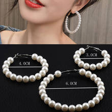 Pendientes llamativos de perlas blancas elegantes, 1 par, pendientes de mujer de gran tamaño con Círculo de perlas, pendientes, accesorios de regalo al por mayor 2024 - compra barato