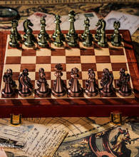 Conjunto de xadrez antiquado de liga de zinco, 29cm com placa de madeira requintada, portátil, dobrável, área externa, entretenimento de luxo, jogo de família 2024 - compre barato