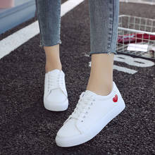 Koren-zapatos de lona informales para mujer, zapatillas planas con cordones en forma de corazón, a la moda, para primavera y otoño, color blanco sólido 2024 - compra barato