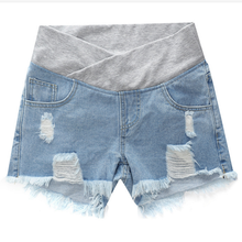 Moda cintura baixa denim shorts de maternidade verão legal rasgado jeans para grávidas roupas femininas com bolso calças shorts de gravidez 2024 - compre barato