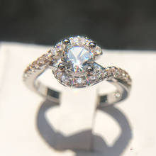 Женское кольцо из серебра 925 пробы, с фианитом 1 карат 2024 - купить недорого